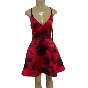 NWT Speechless strappy v neck red floral Christmas New Years Party 3 Y2K